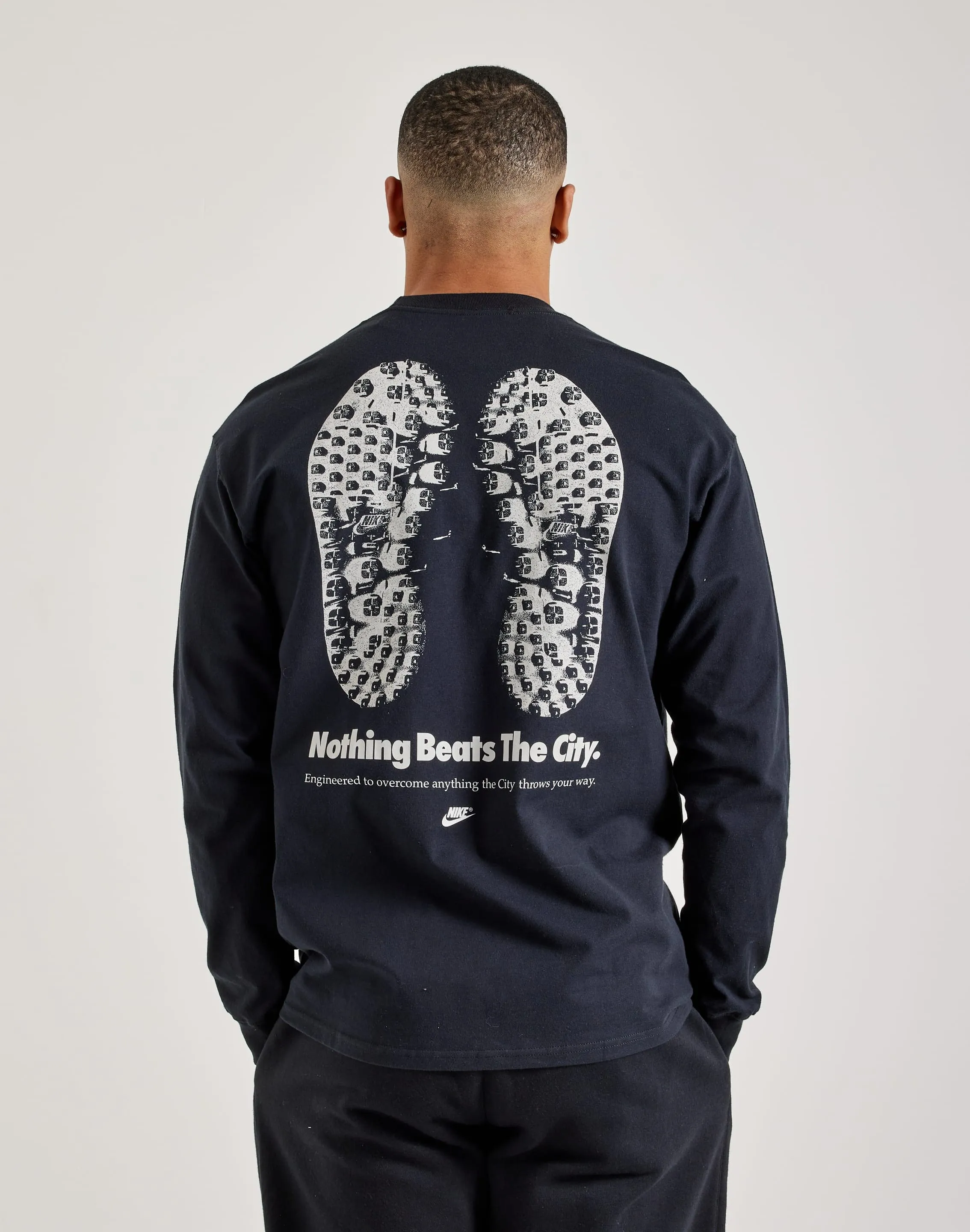 Nike Max90 City Long-Sleeve Tee