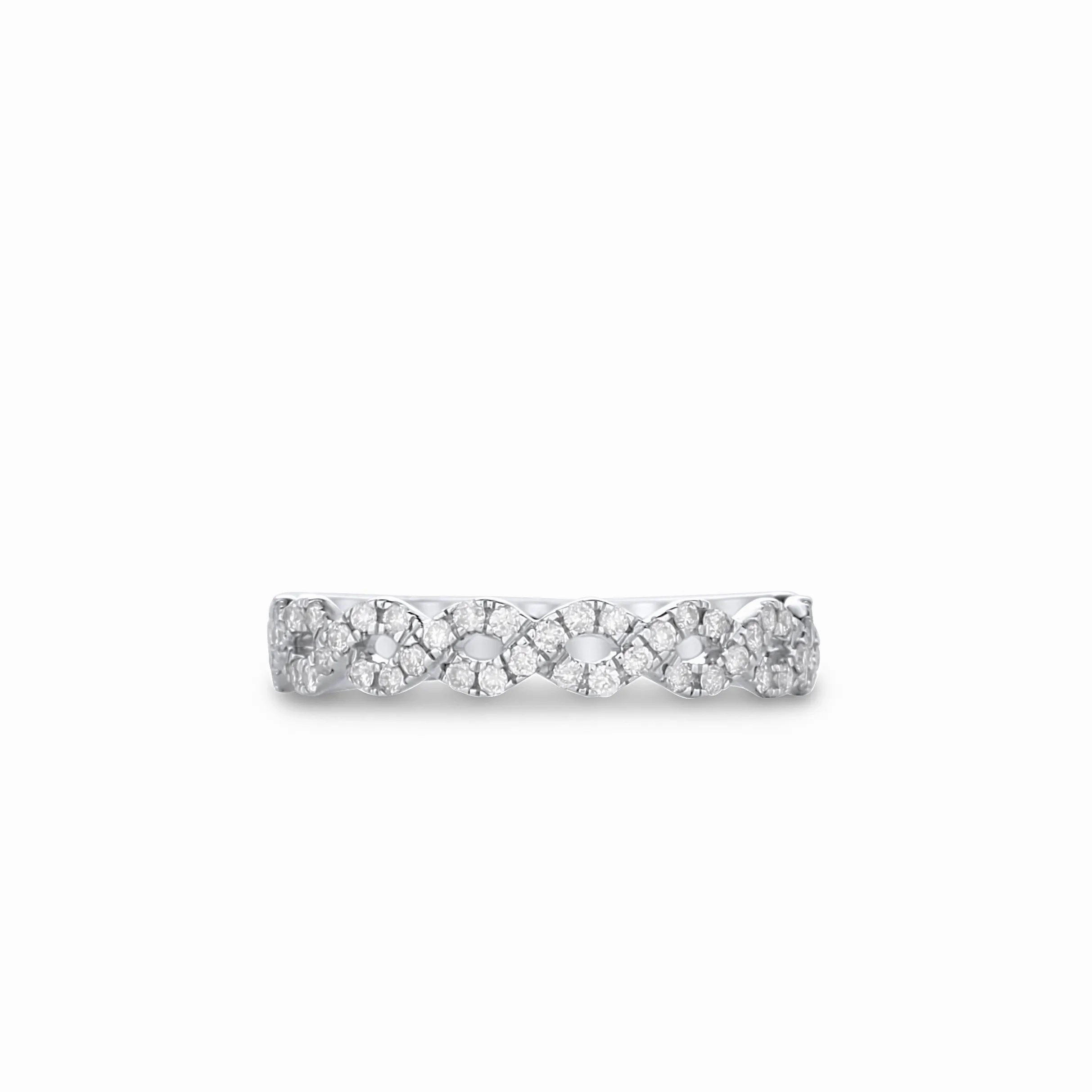 Ola Infinity Diamond Band in 18K Gold