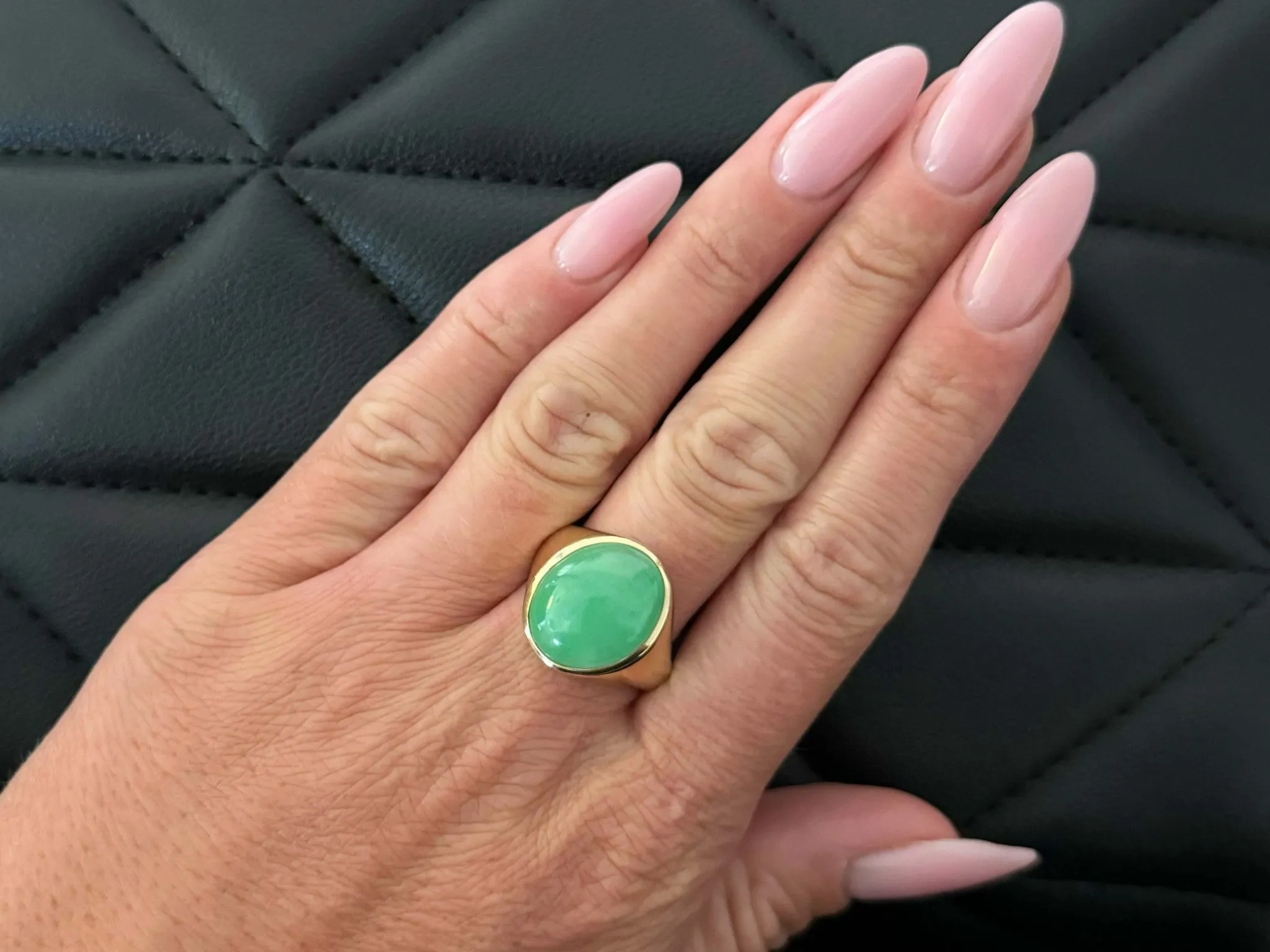 Oval Cabochon Mottled Green Jade Ring 14K Yellow Gold