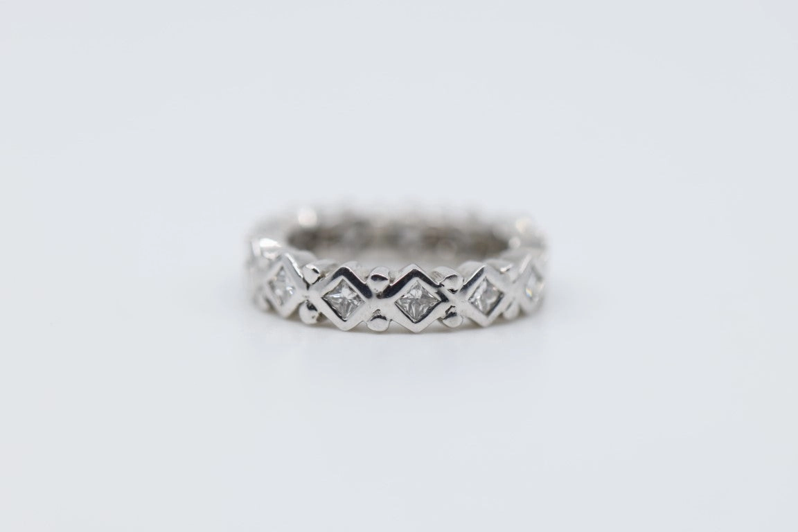 Platinum Princess Diamond 0.65ctw Band (8.6g)