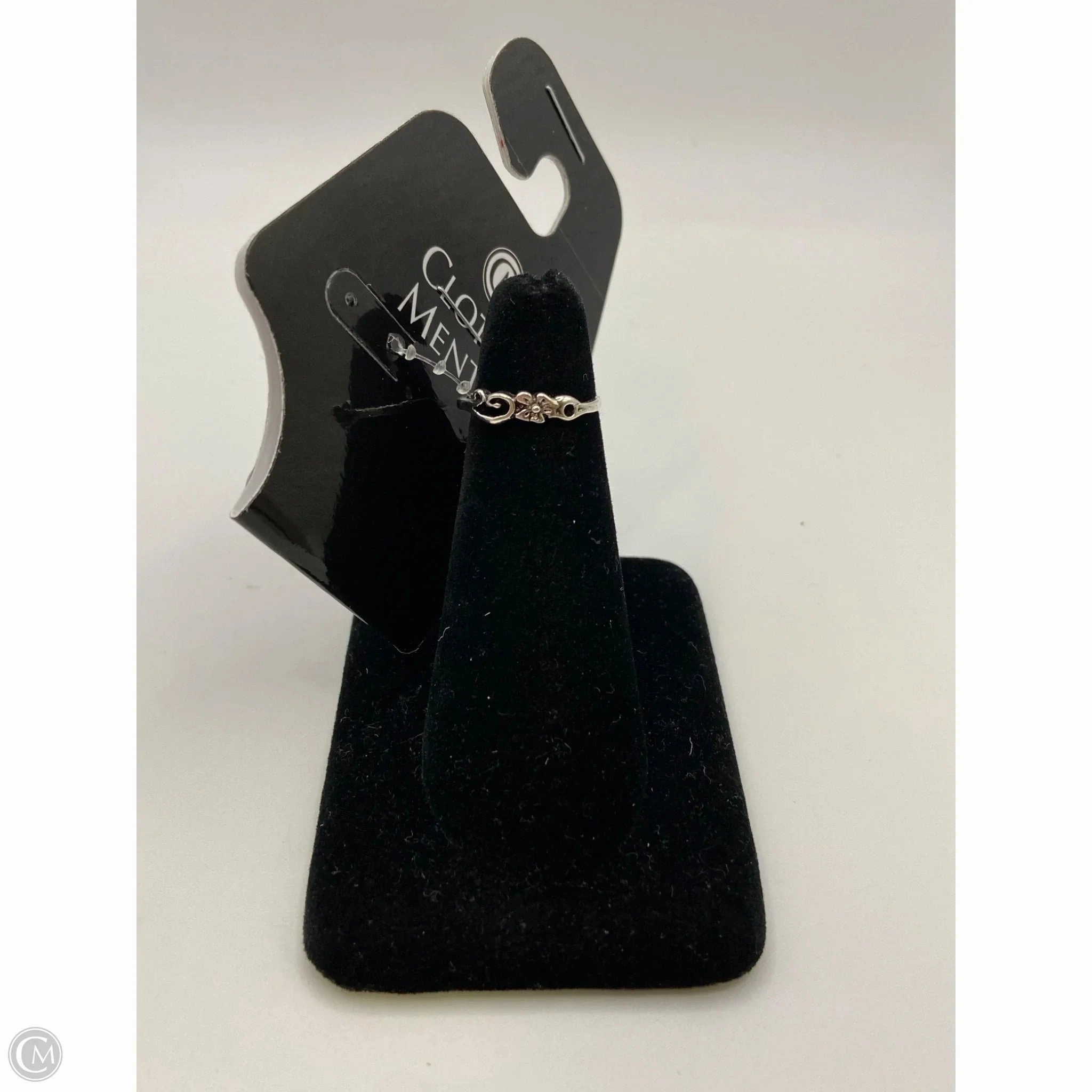 Ring Band By Clothes Mentor, Size: 5