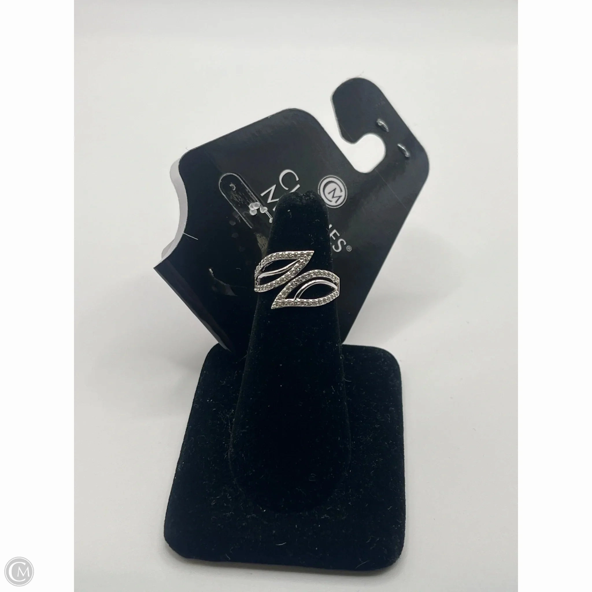 Ring Band By Clothes Mentor, Size: 6