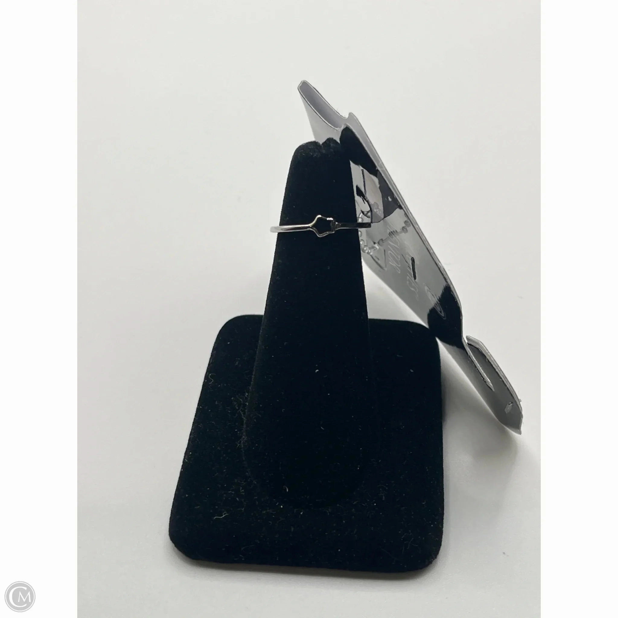 Ring Band By Clothes Mentor, Size: 7.5