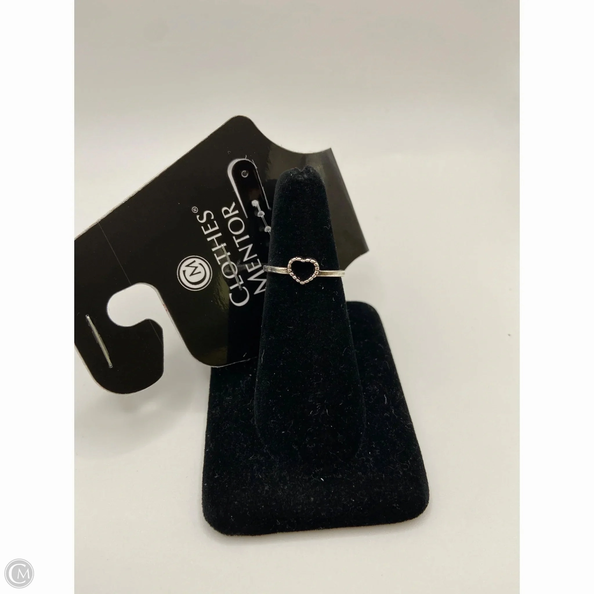 Ring Band By Clothes Mentor, Size: 7