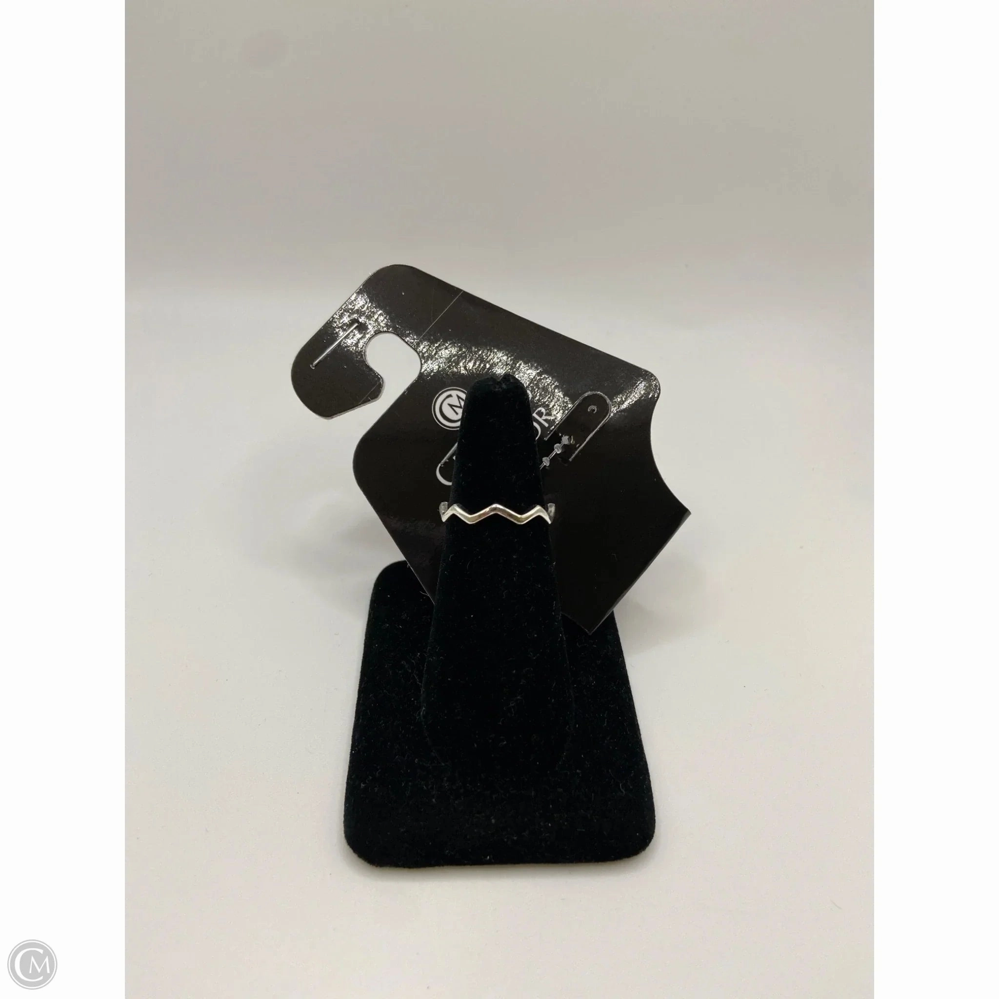 Ring Band By Clothes Mentor, Size: 8
