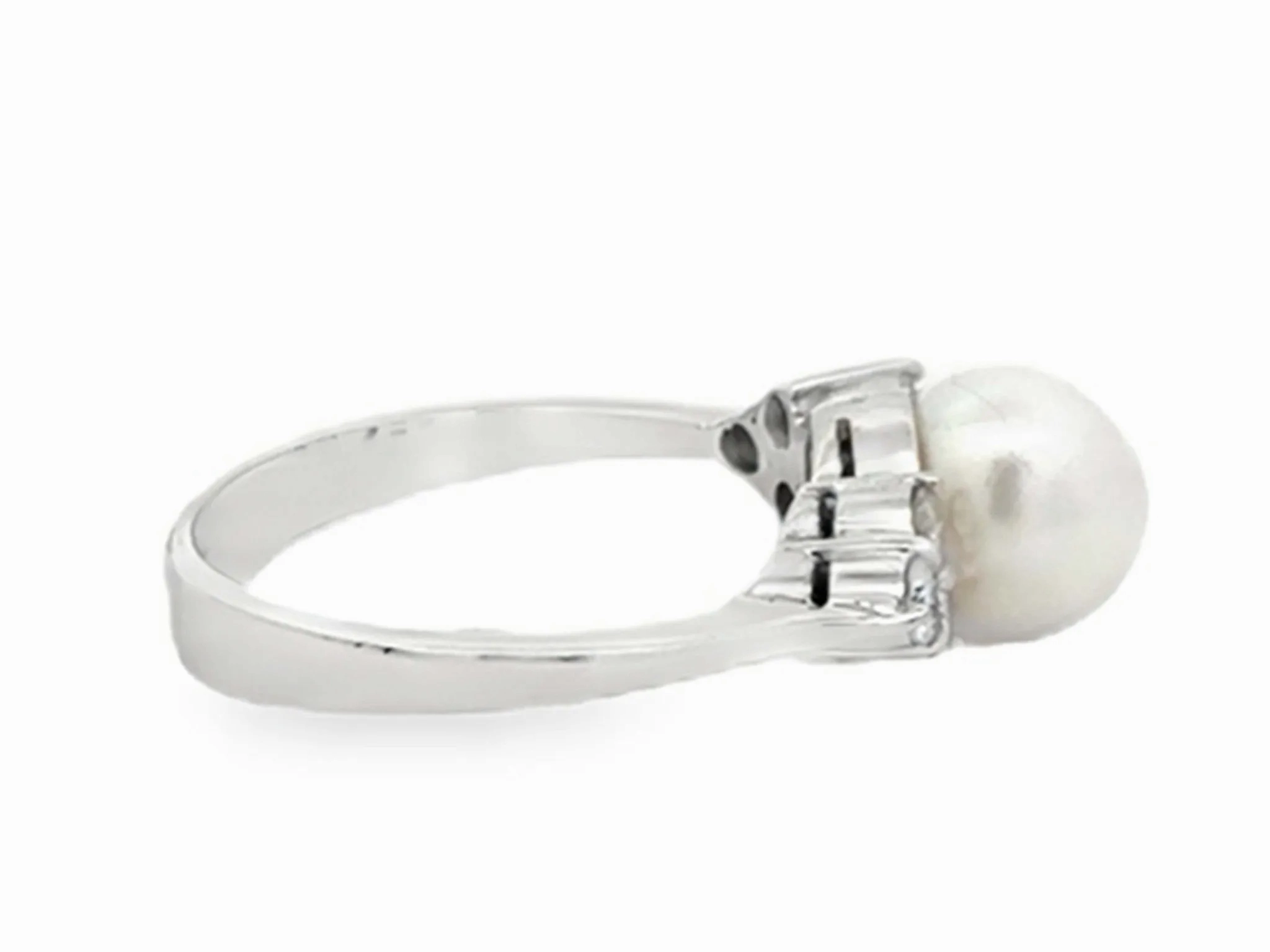 Round White Akoya Pearl and Diamond Ring 14K Solid White Gold