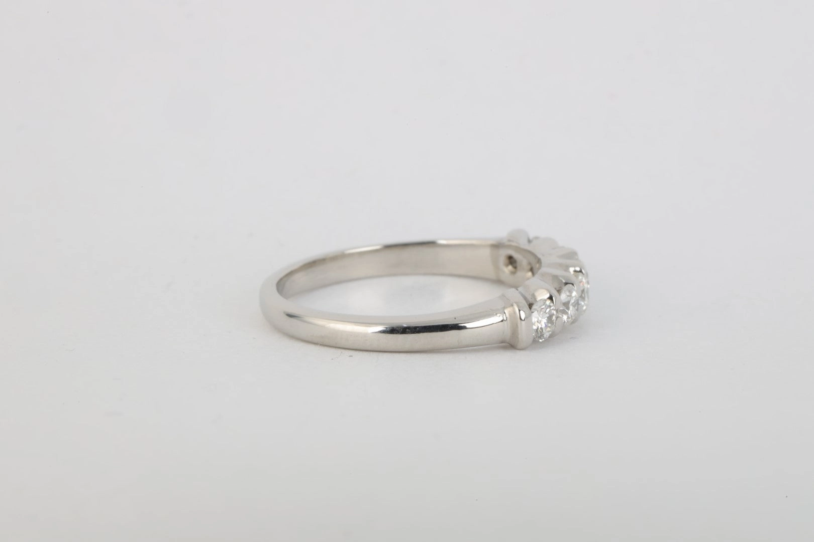 Silver 0.06tcw Diamond Ring Size 6.25 (4.61g.)