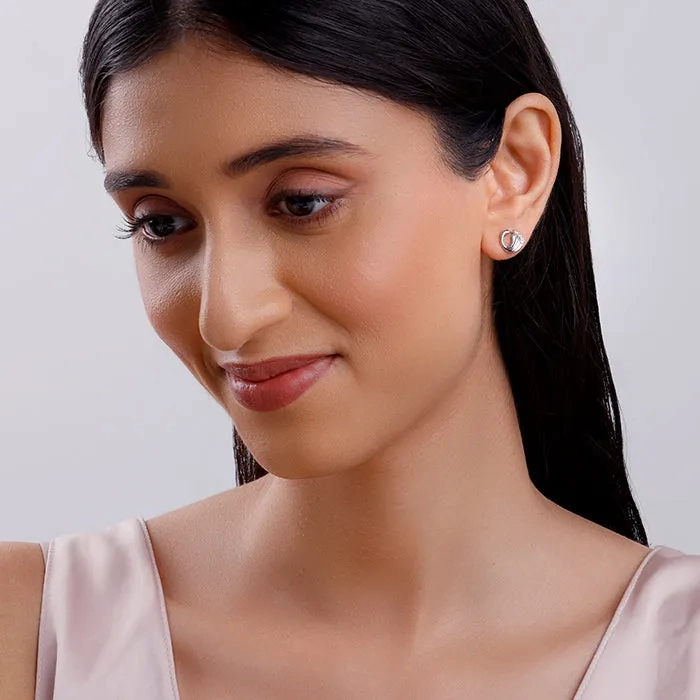 Silver Classy Swan Earrings