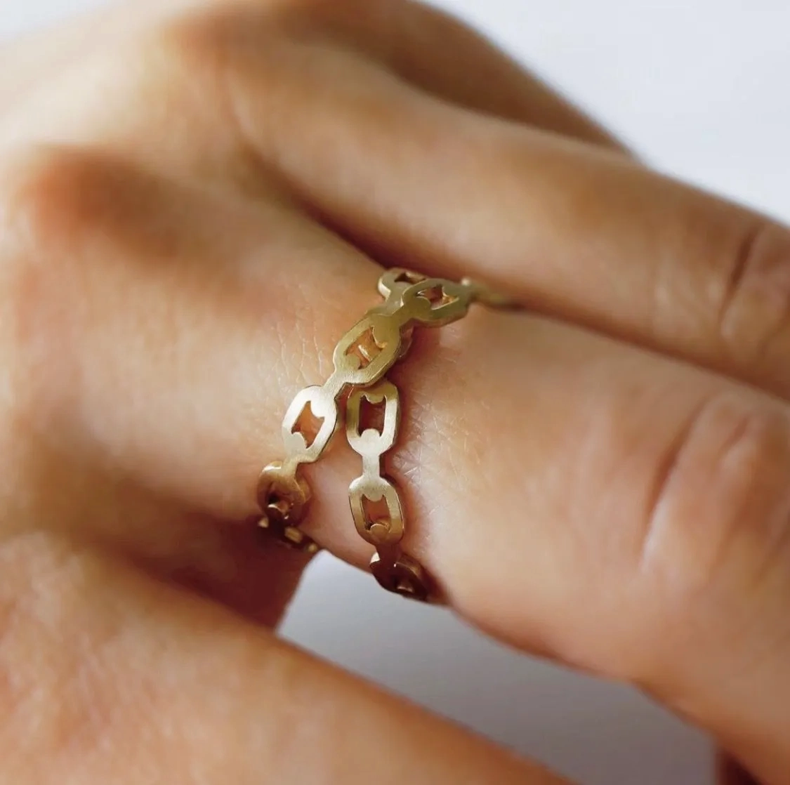 Talkative Double Chain Gold Shadow Ring