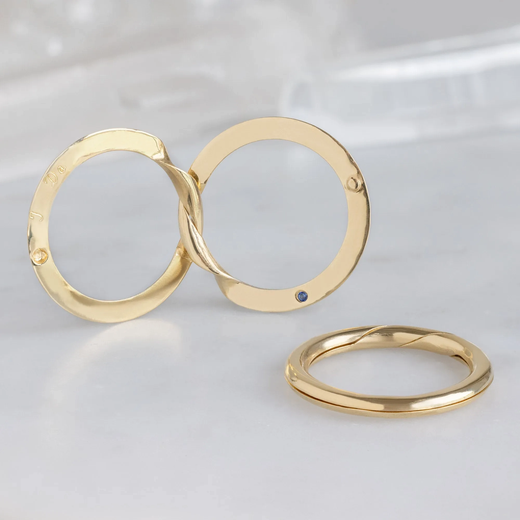 The Love Story Ring with a Sapphire | Yellow Gold