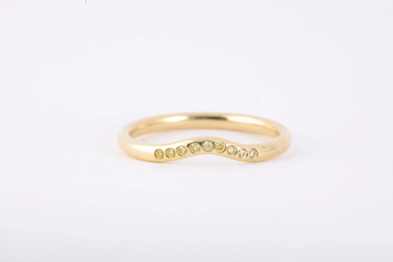 Tiffany & Co. 18k Gold 0.09tcw Diamond Elsa Peretti Wedding Band Size 8 (2.80g.)