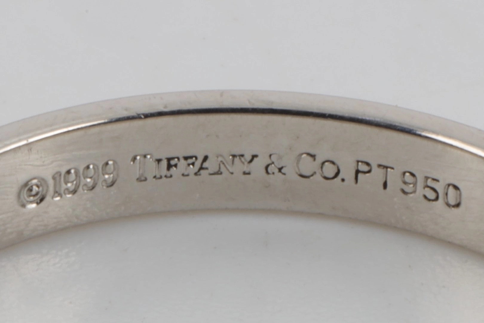 Tiffany & Co. 950 Platinum Band Size 9 (5.55g.)