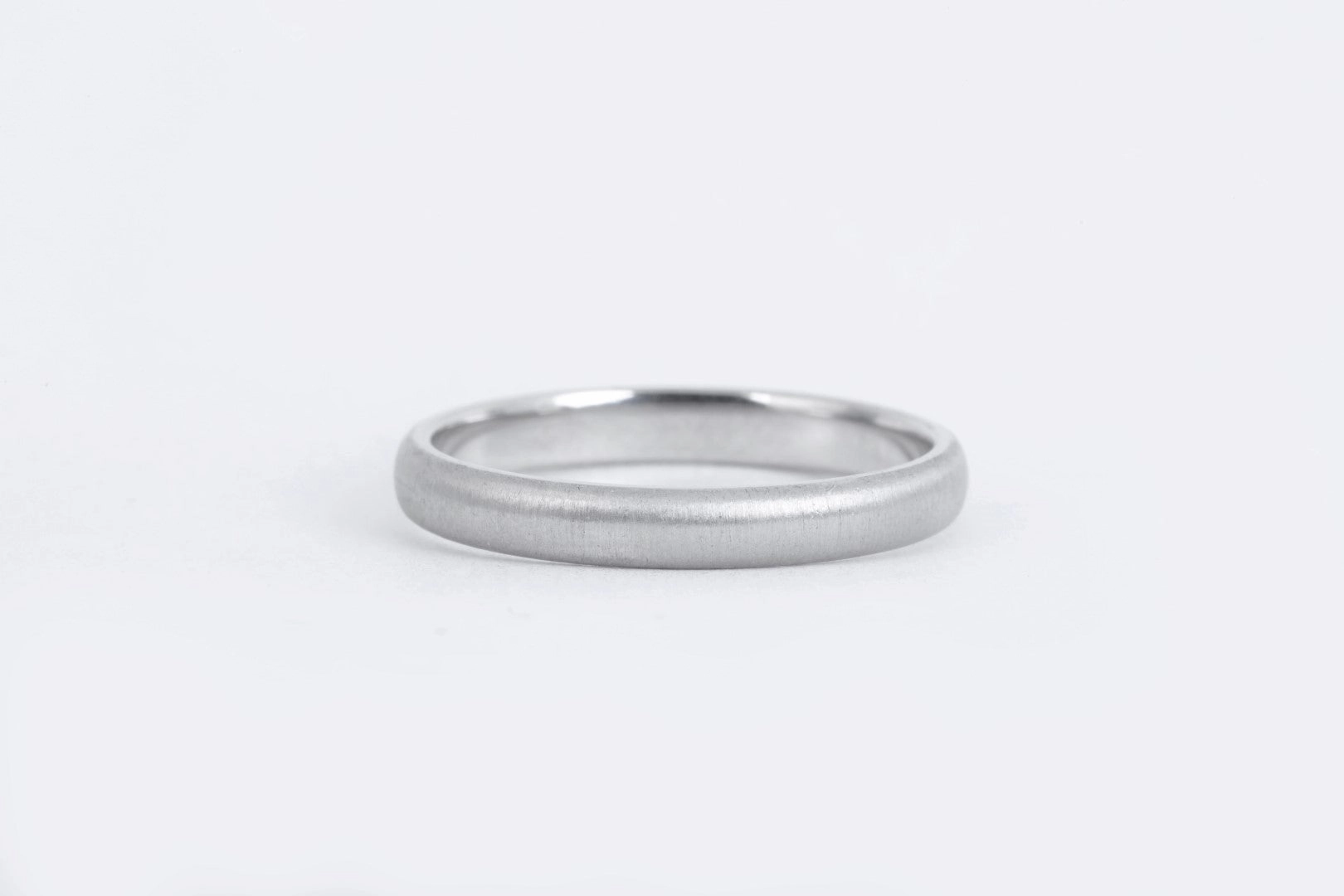 Tiffany & Co. 950 Platinum Brushed Forever Band Size 9 (5.17g.)