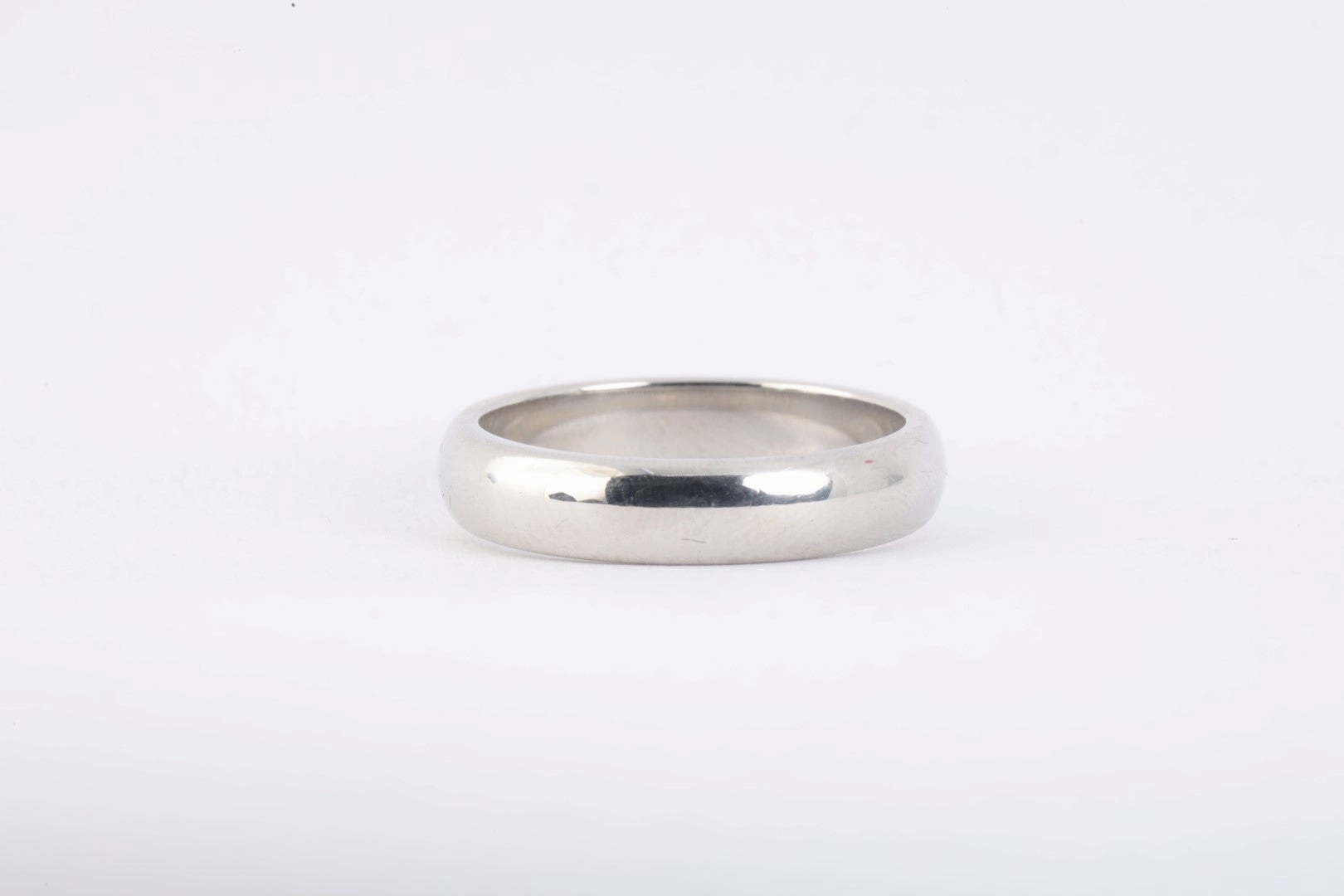 Tiffany & Co. 950 Platinum Tiffany Forever Wedding Band Size 8 (9.07g.)