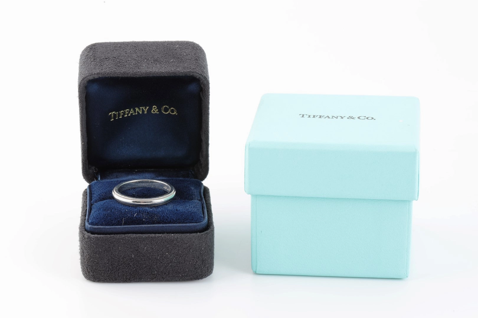 Tiffany & Co. 950 Platinum Tiffany Together Milgrain Band Size 7.5 (5.60g.)
