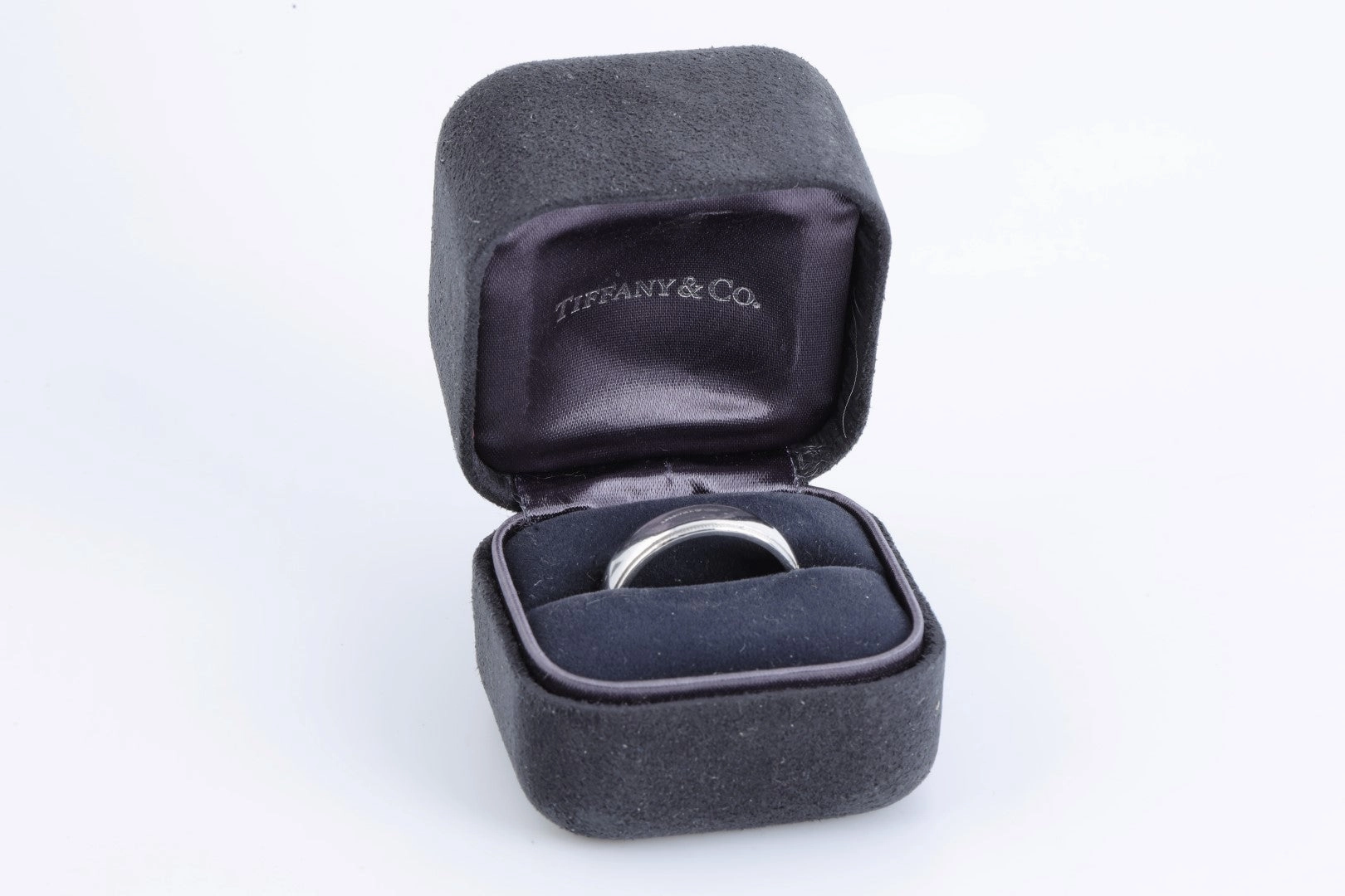 Tiffany & Co. 950 Platinum Together Wedding Band Size 11.5 (13.86g.)