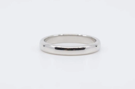 Tiffany & Co. 950 Platinum Wedding Band Size 7 (5.4g.)