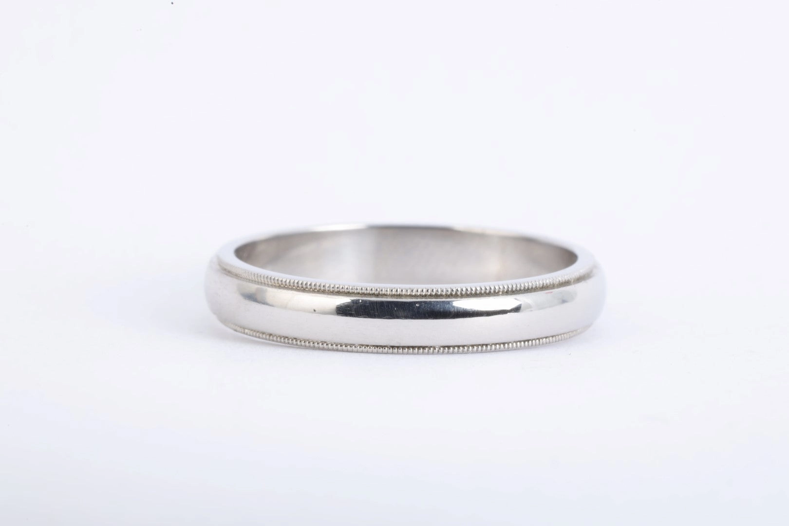 Tiffany & Co. Platinum Tiffany Together Milgrain Wedding Band Size 11.5 (9.19g.)