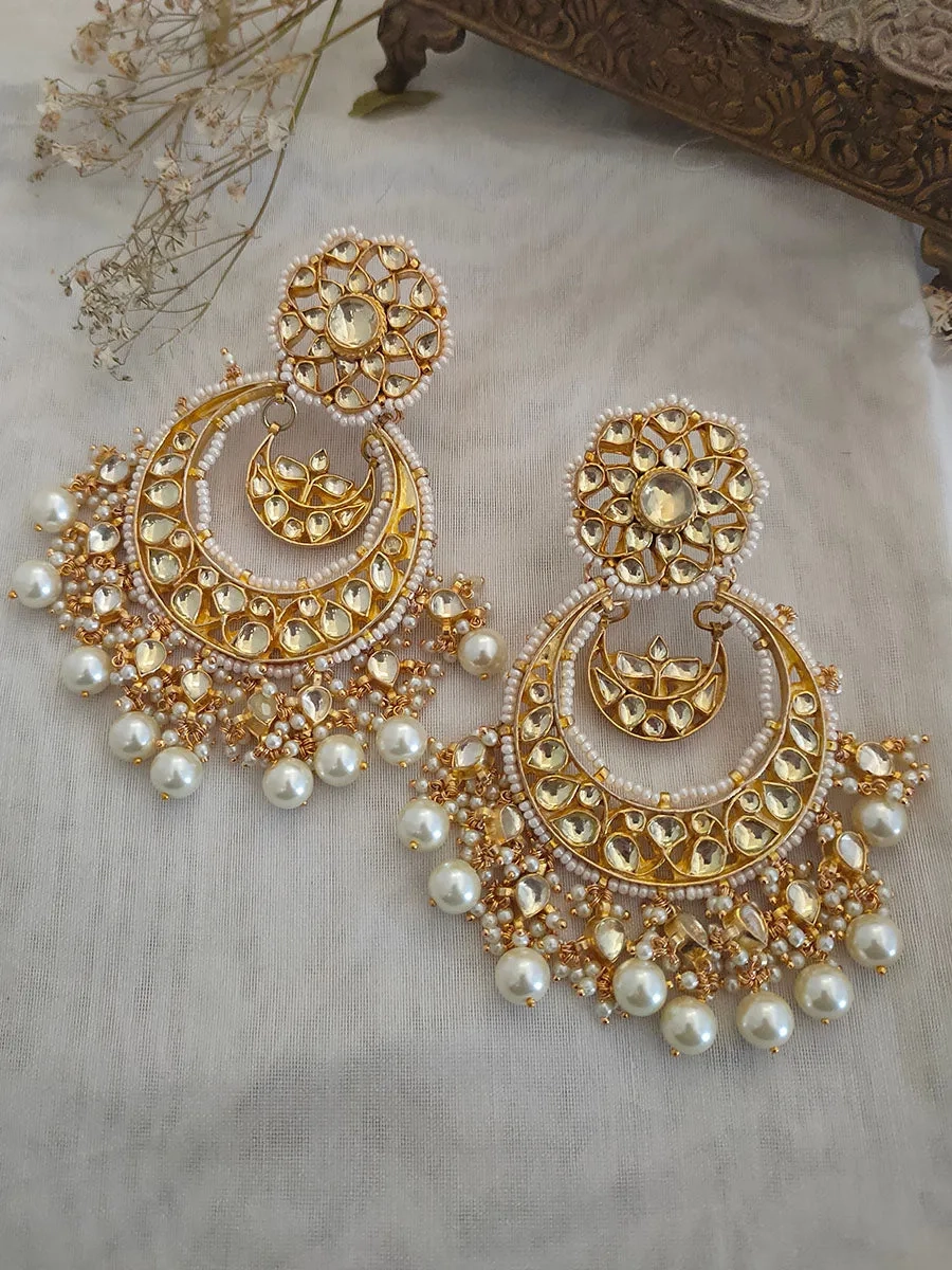 White Color Gold Plated Jadau Kundan Earrings - ME1Y