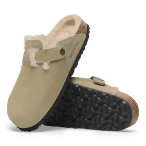 Women's Boston Shearling Clog In Taupe Suede