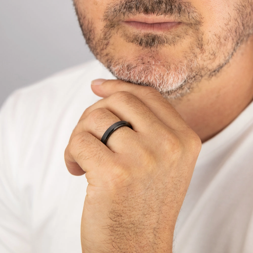 Zirconium 4mm Gents Ring 2mm Thick Standard Fit Size X
